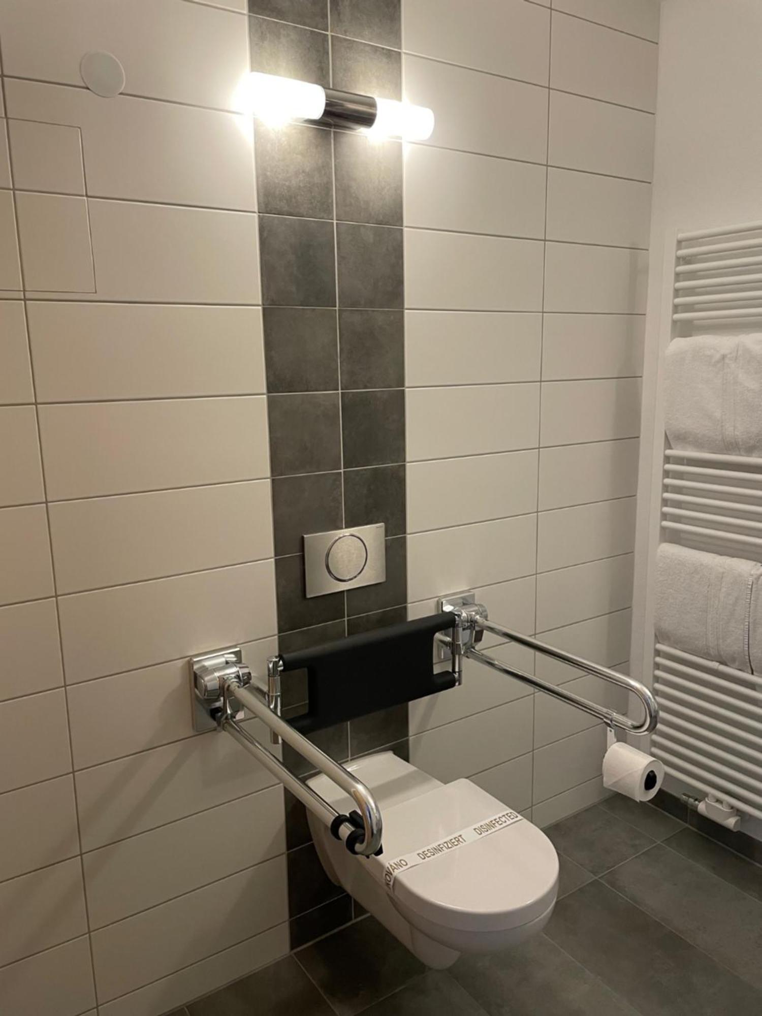 Hotel Zum Hirsch Wertingen Pokój zdjęcie