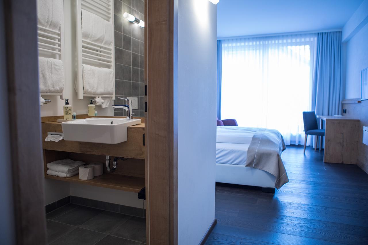 Hotel Zum Hirsch Wertingen Zewnętrze zdjęcie