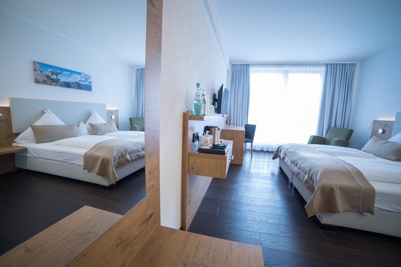 Hotel Zum Hirsch Wertingen Zewnętrze zdjęcie