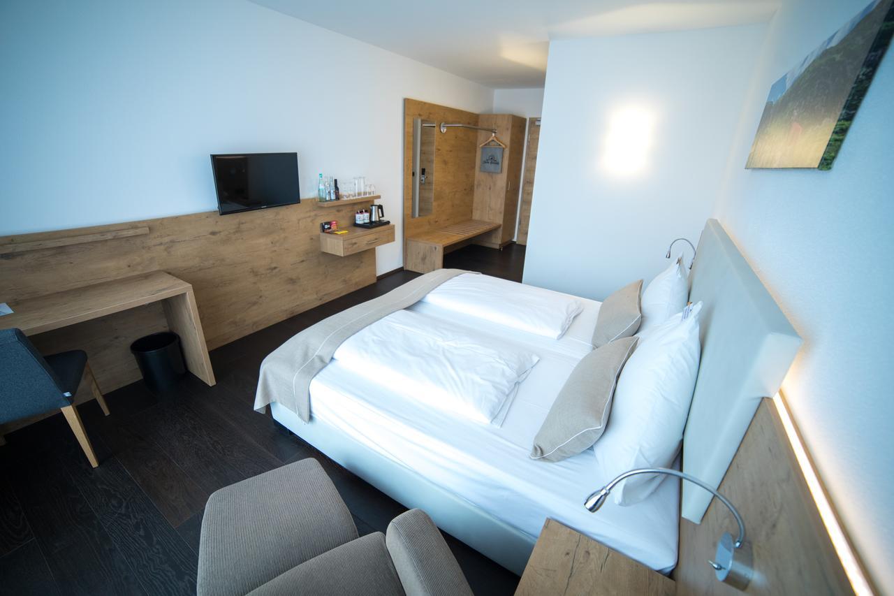 Hotel Zum Hirsch Wertingen Zewnętrze zdjęcie