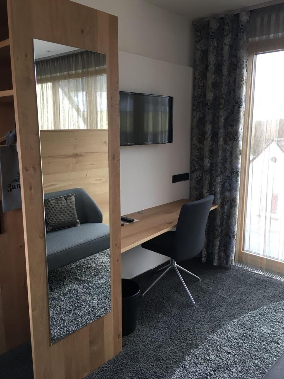 Hotel Zum Hirsch Wertingen Zewnętrze zdjęcie