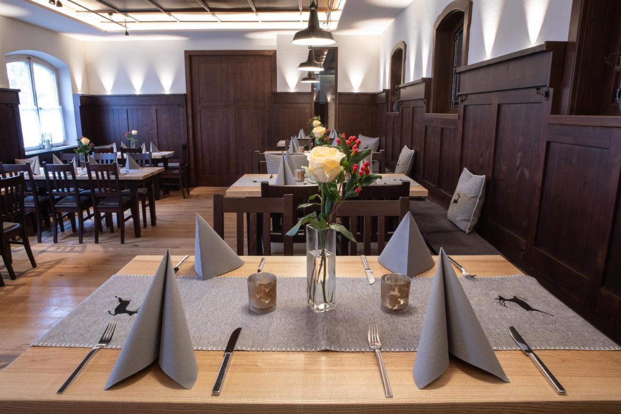 Hotel Zum Hirsch Wertingen Zewnętrze zdjęcie